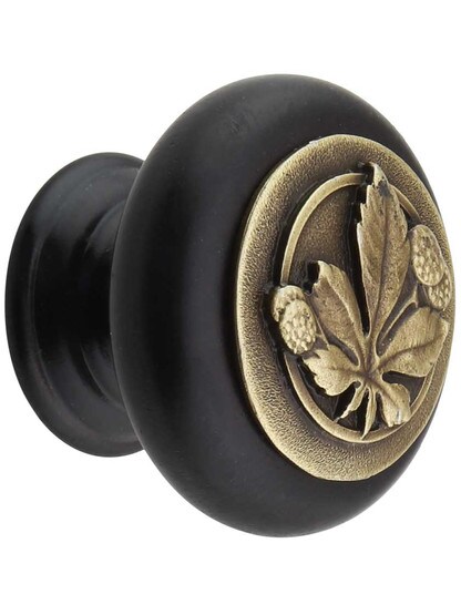 Horse Chestnut Wood Knob in Dk Walnut/Ant Brass.